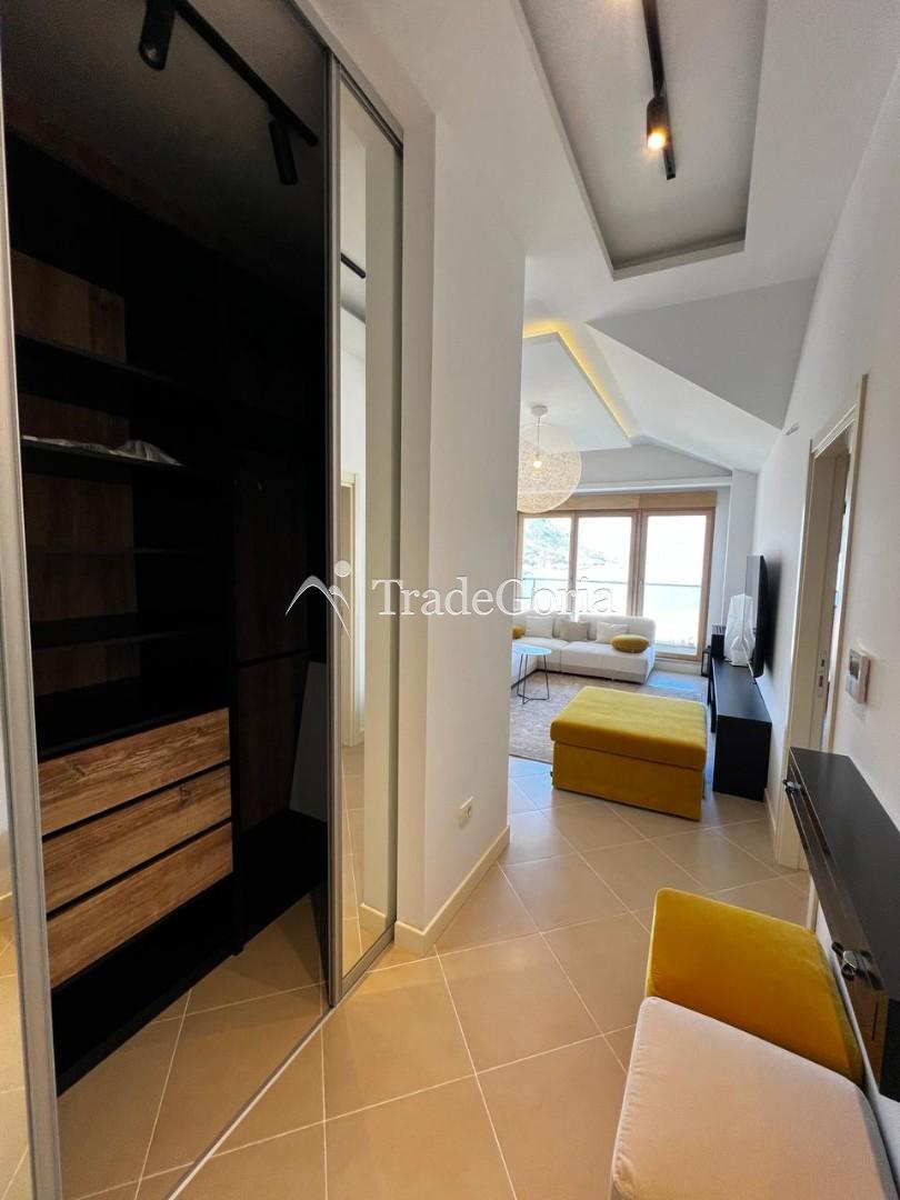 Penthouse, 2 bedrooms, Dobrota