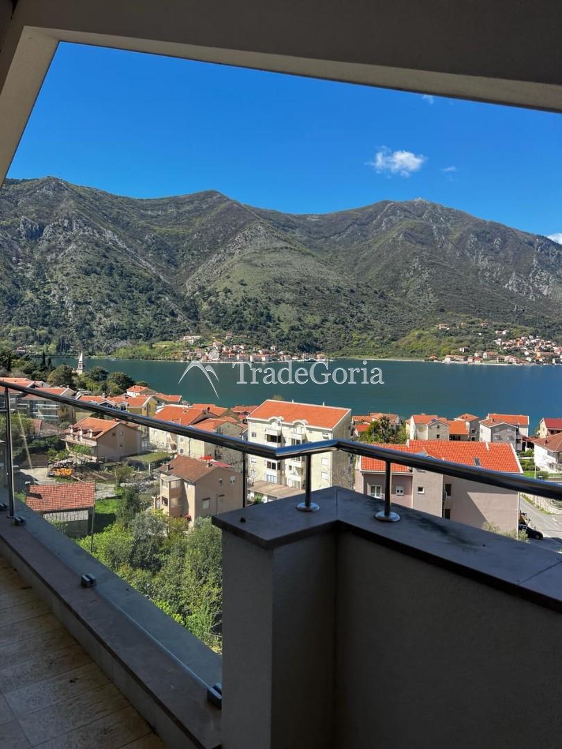 Penthouse, 2 bedrooms, Dobrota