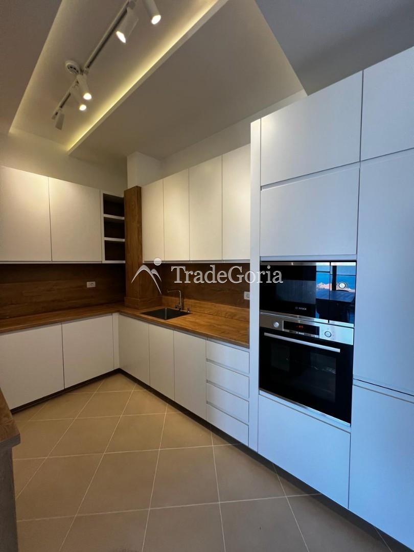 Penthouse, 2 bedrooms, Dobrota