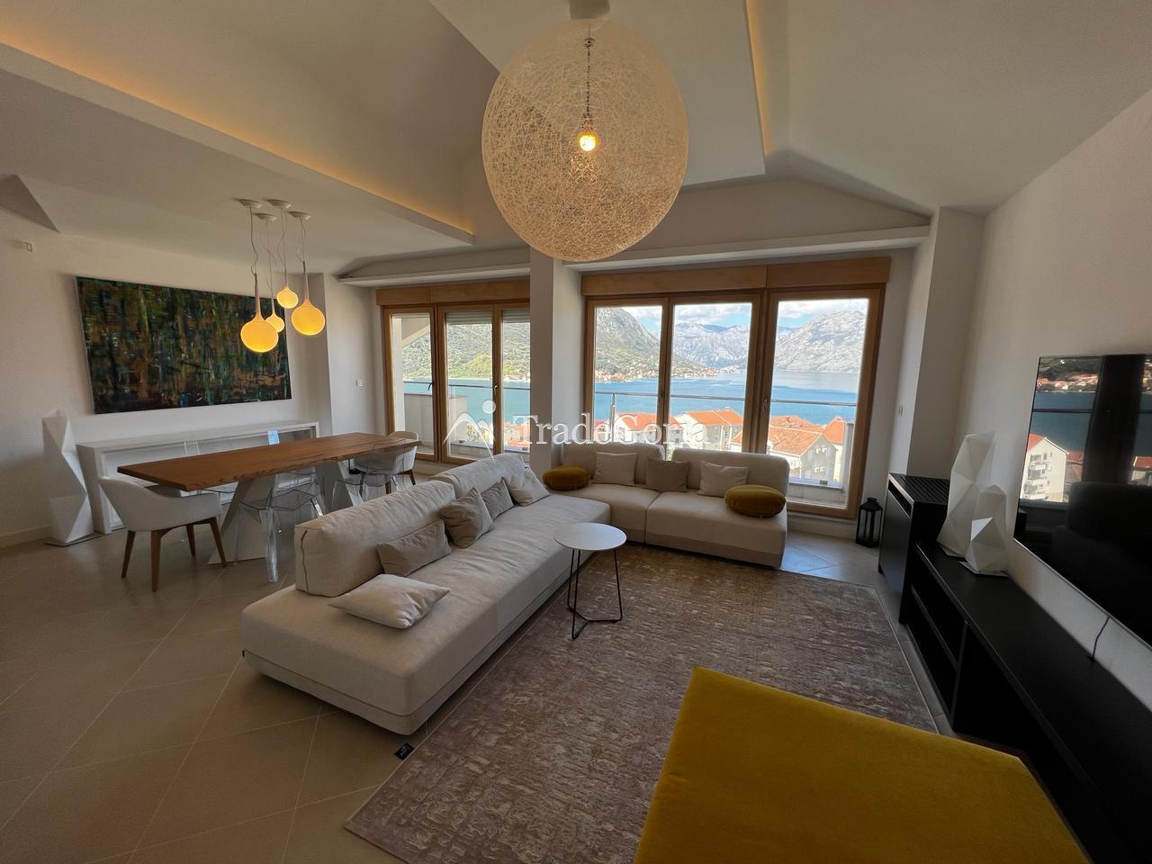 Penthouse, 2 bedrooms, Dobrota