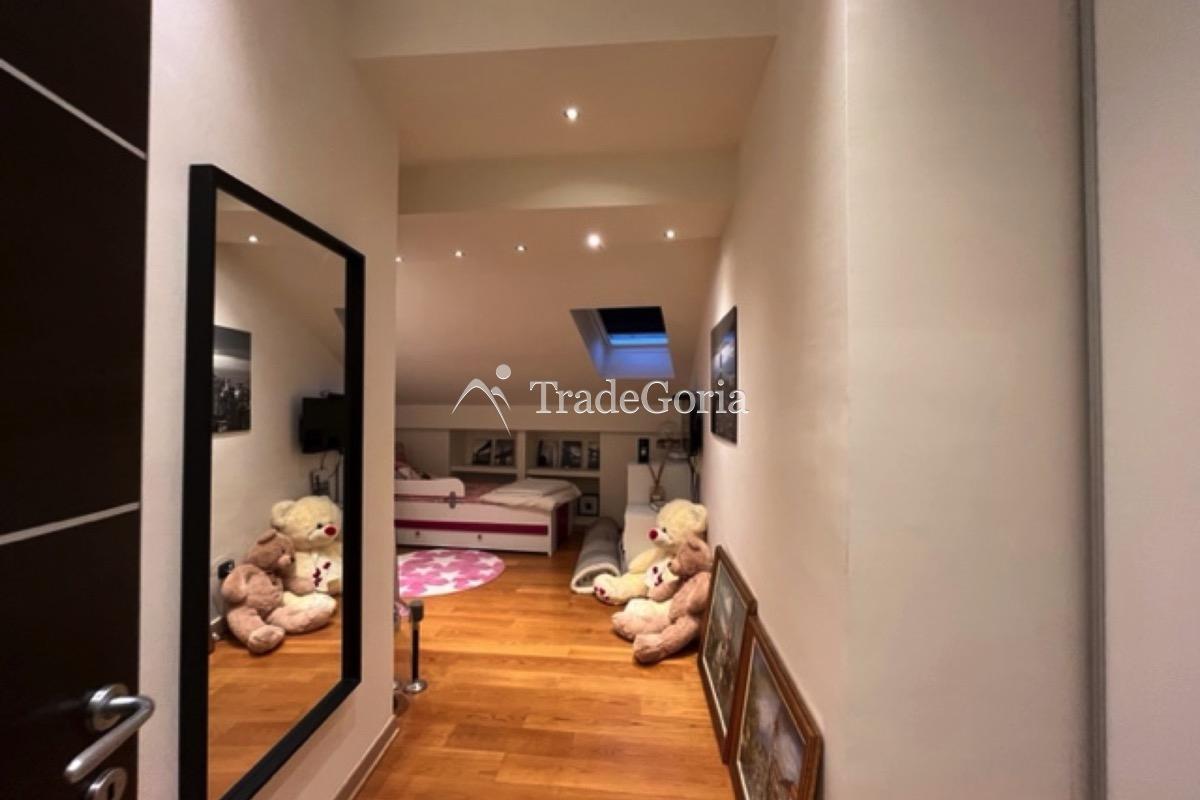 Penthouse by the Sea - 650,000 euros