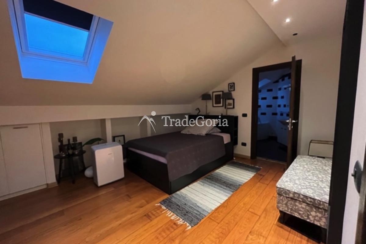 Penthouse by the Sea - 650,000 euros