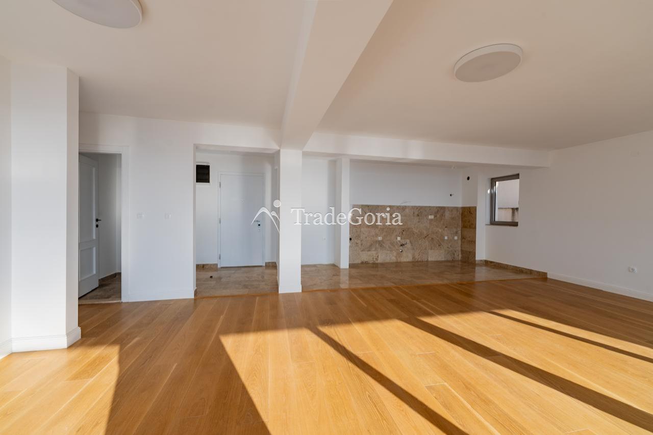 Penthouse with 3 bedrooms and panoramic sea views