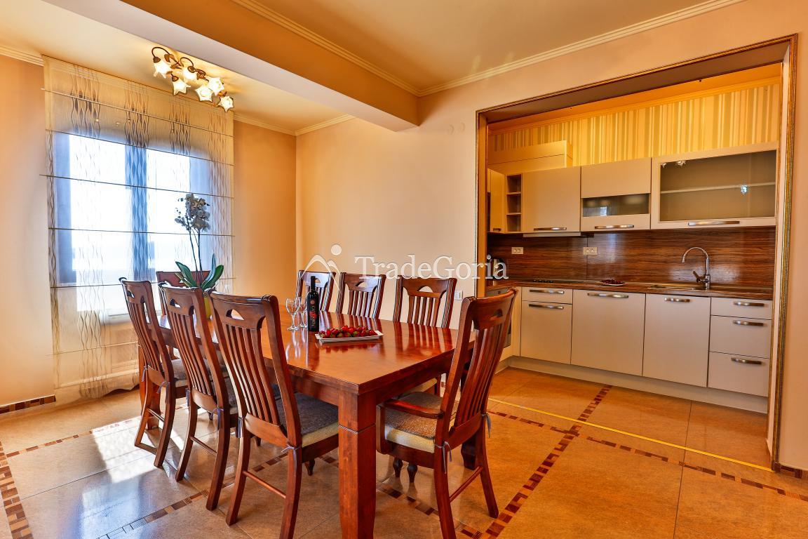 Dachgeschoss mit 4 Schlafzimmern Nr. 17-18