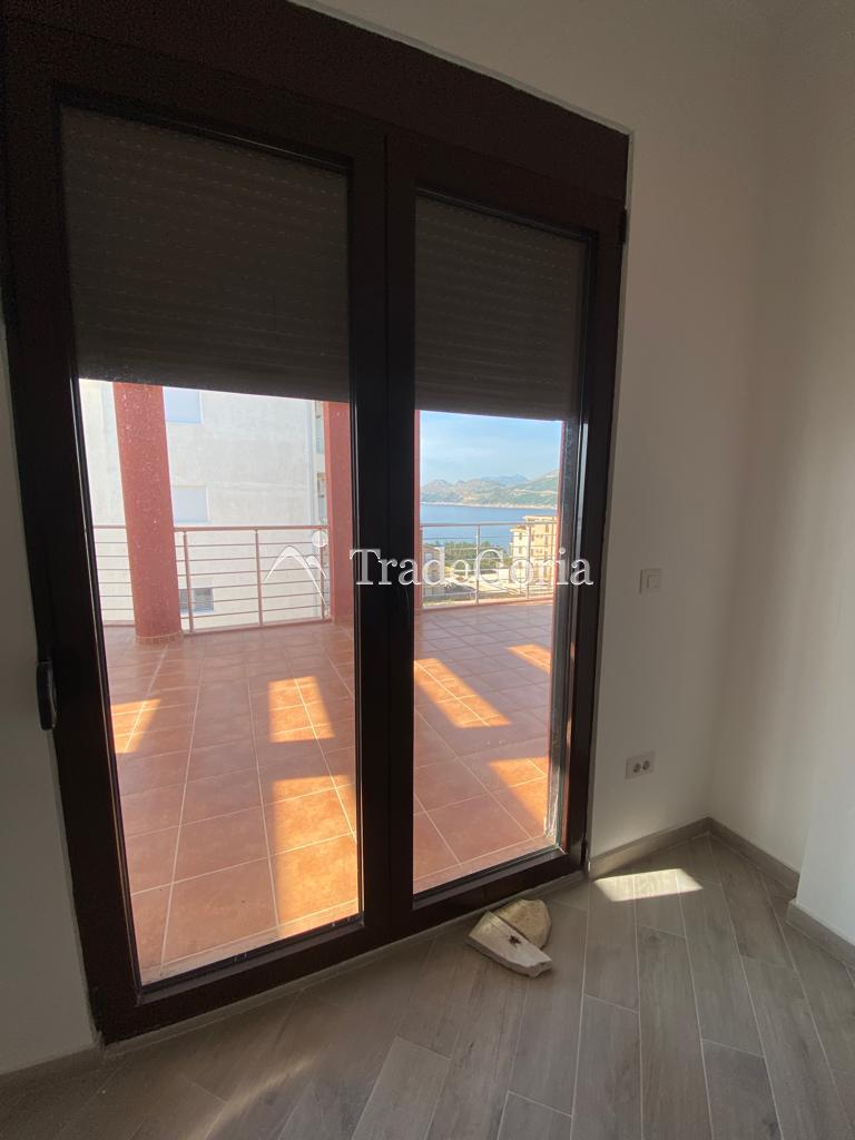 Penthouse u kompleksu na 1. liniji