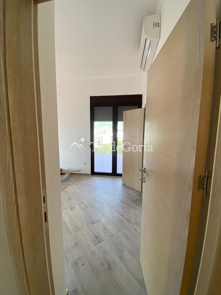 Penthouse u kompleksu na 1. liniji