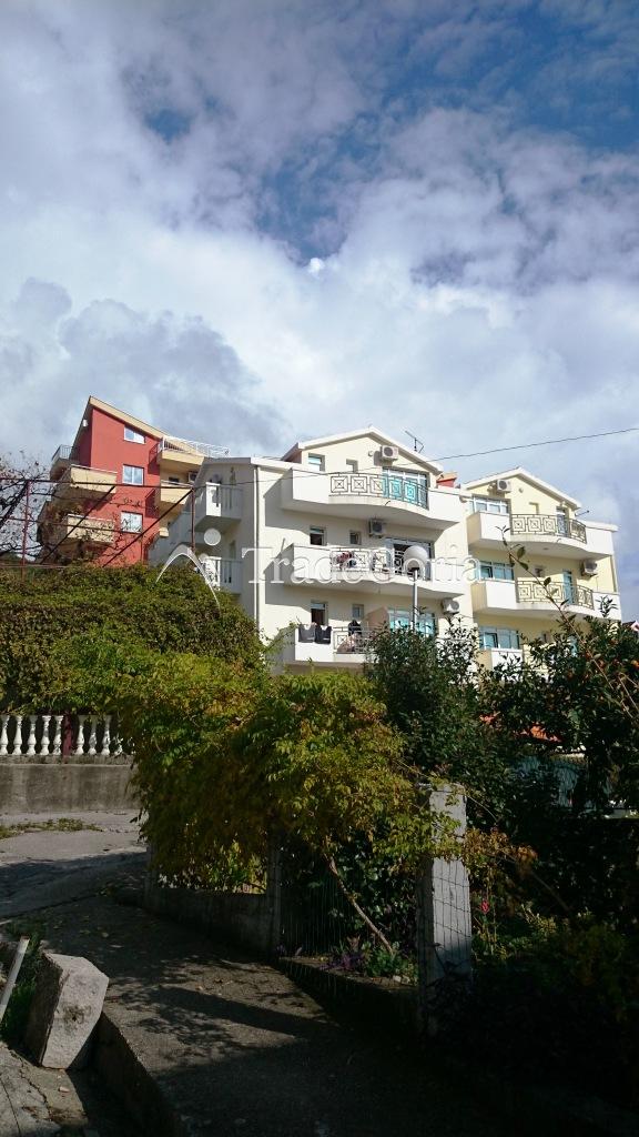 Penthouse im Zentrum von Igalo