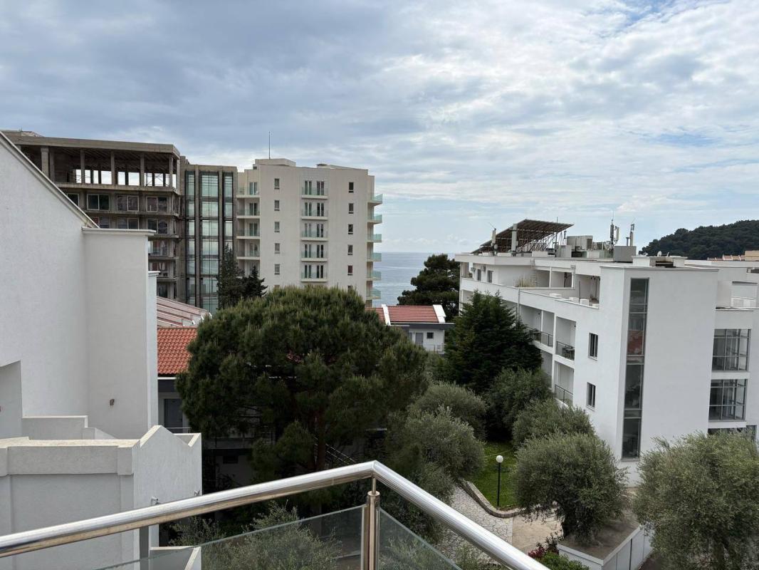 Penthaus na prodaju pored mora u Petrovcu
