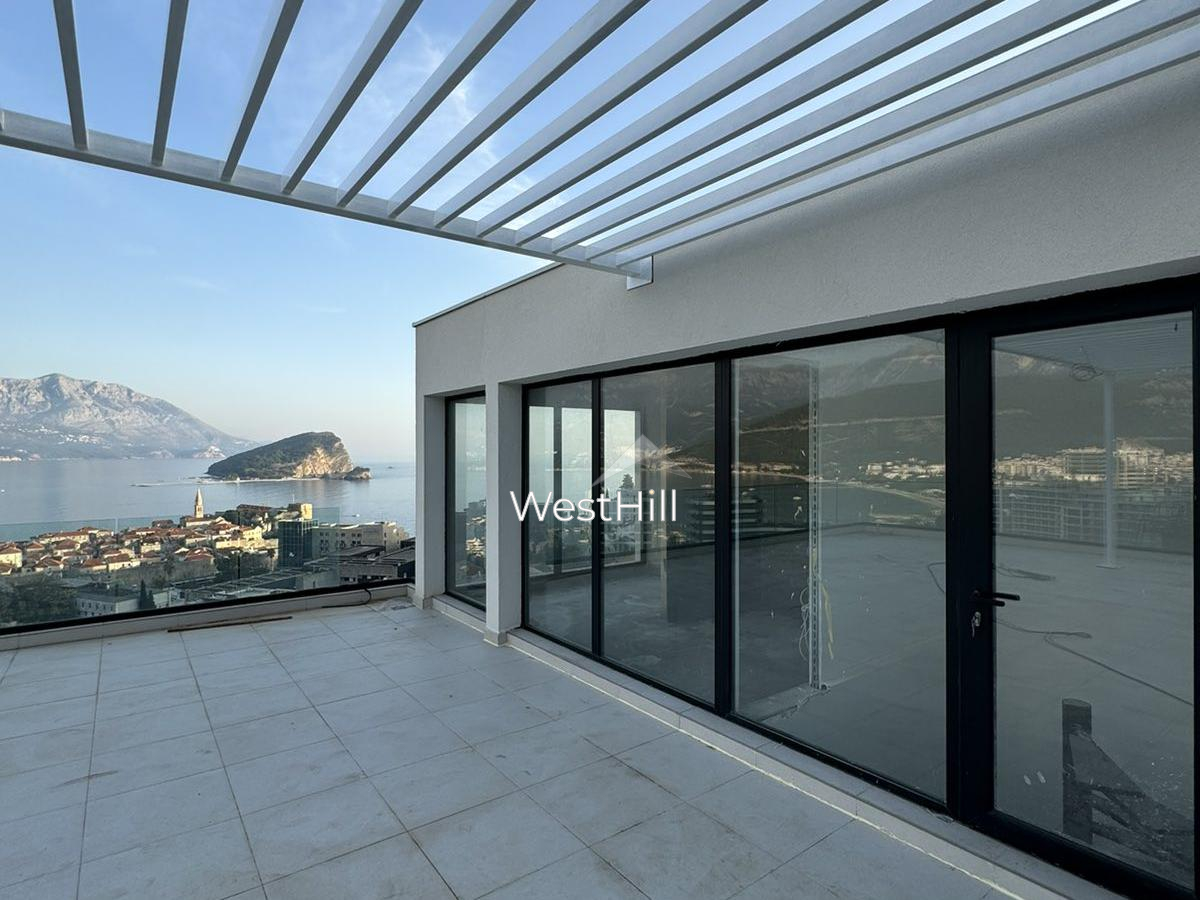 Penthouse in a prestigious residential complex