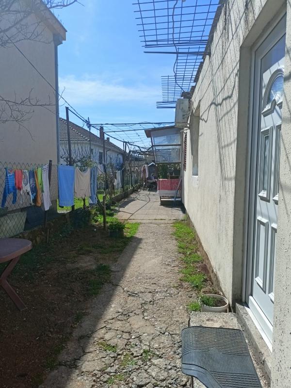 Plot 647m2 300 m from the river Morača in Podgorica