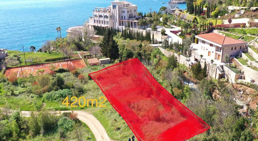 Plot of the land for sale Rezevici, to the sea 140м, sea view