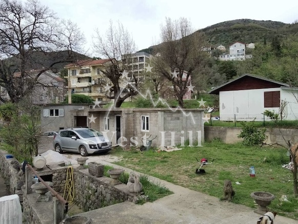 Plac sa nedovršenom kućom pored mora - Gornji Kalimanj