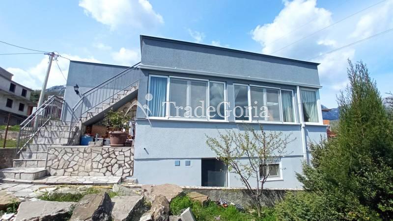 House for Sale in Shushan, Bar with Mountain and City Views
