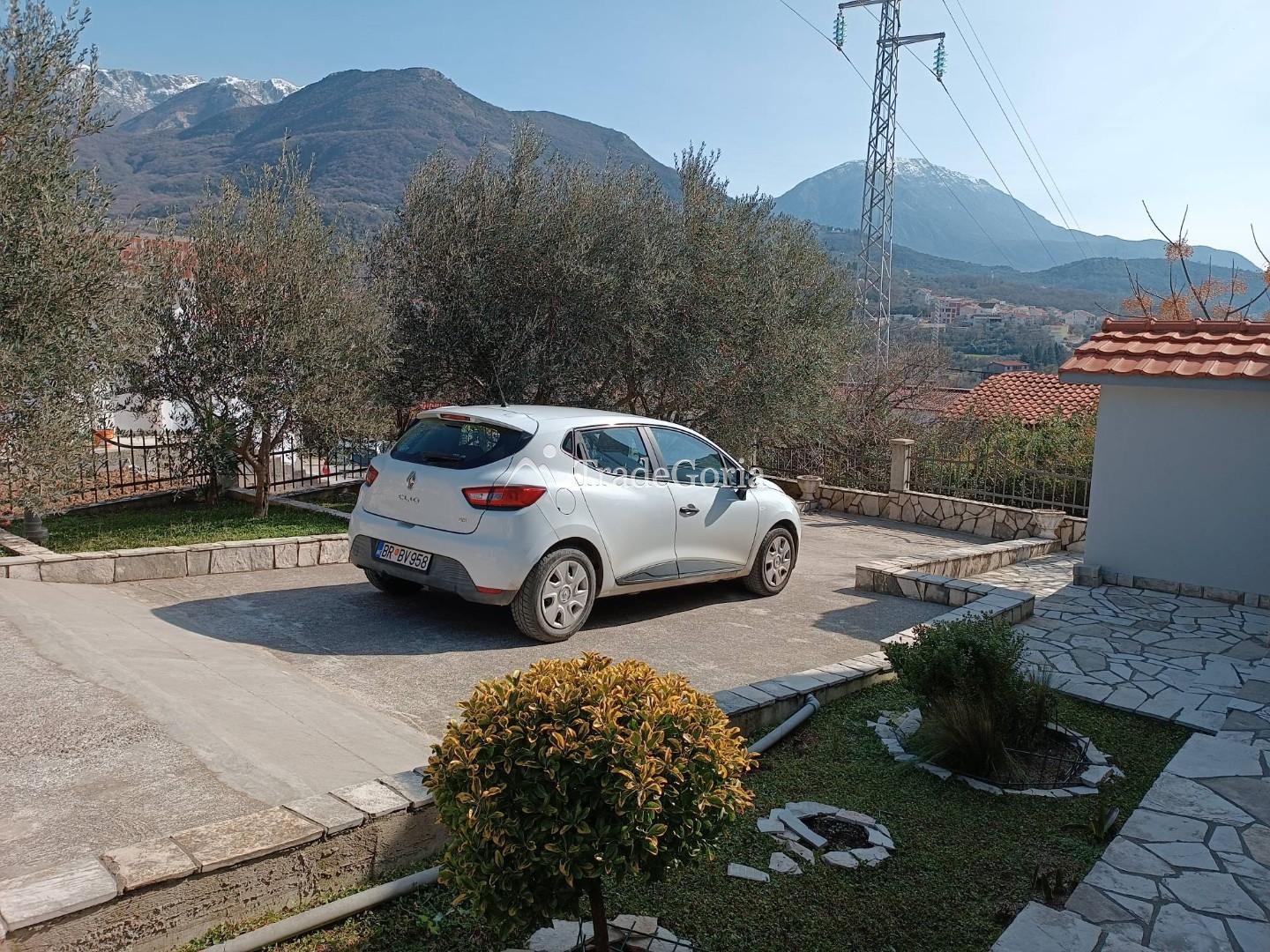 House for Sale in Shushan, Bar with Mountain and City Views