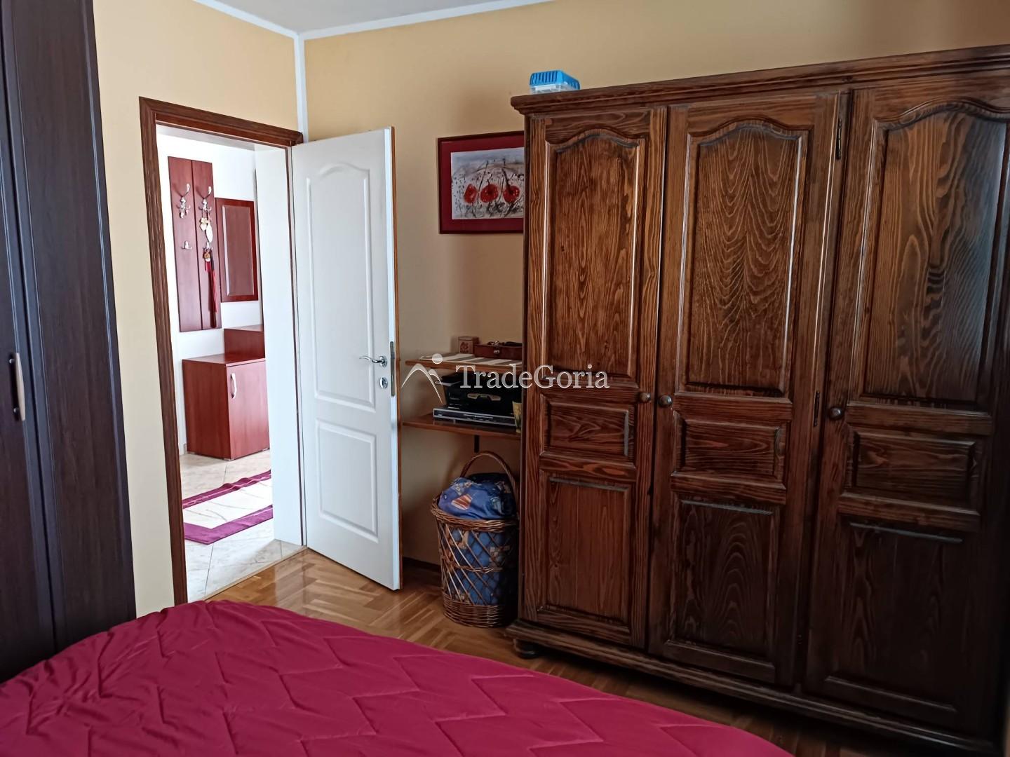 House for Sale in Shushan, Bar with Mountain and City Views