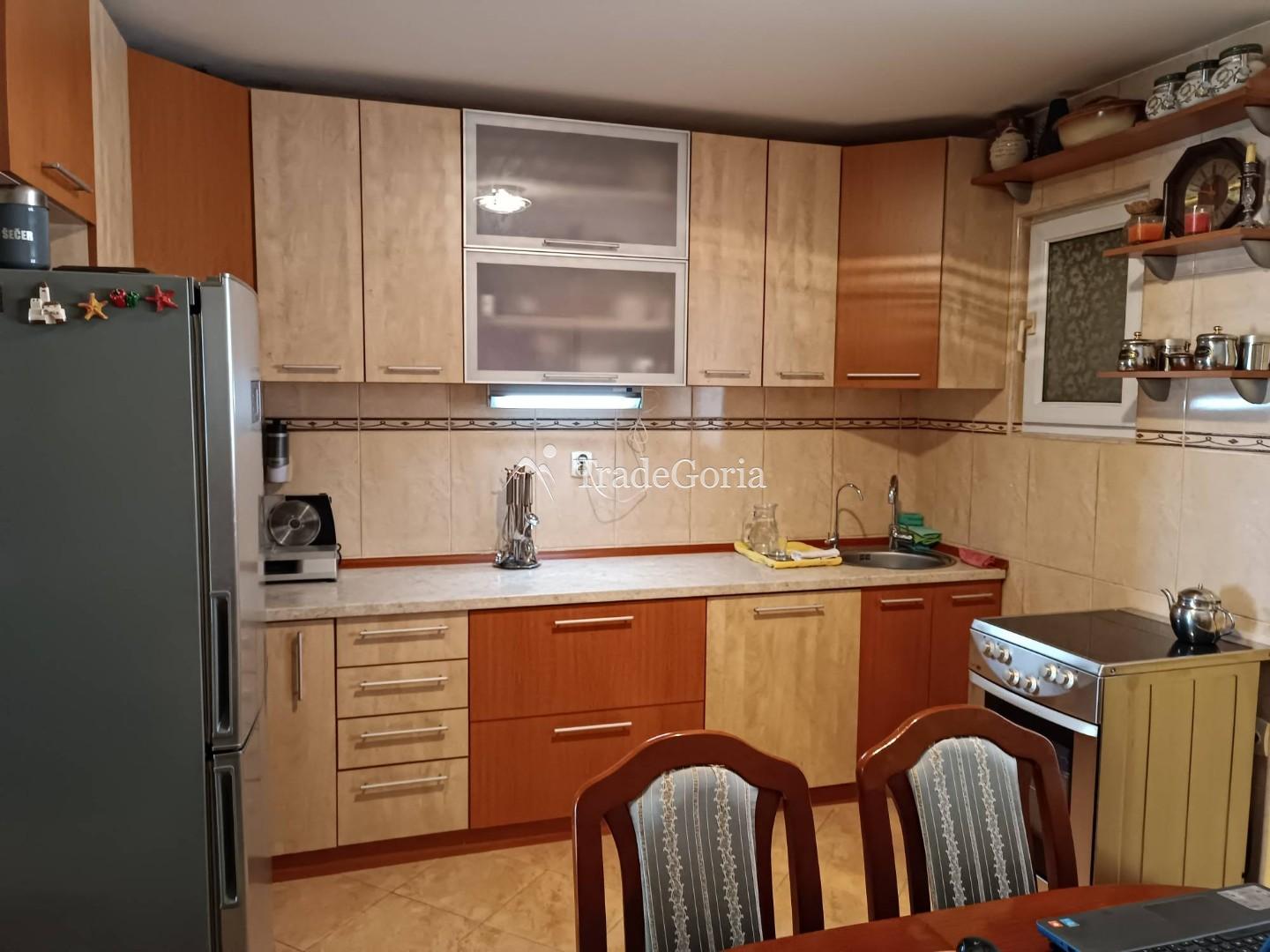 House for Sale in Shushan, Bar with Mountain and City Views