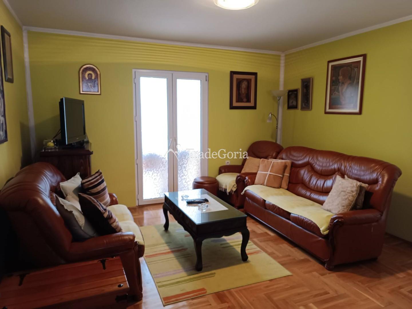 House for Sale in Shushan, Bar with Mountain and City Views