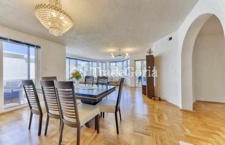 Spacious 3-bedroom apartment for sale in Good Waters, Barskaya Riviera