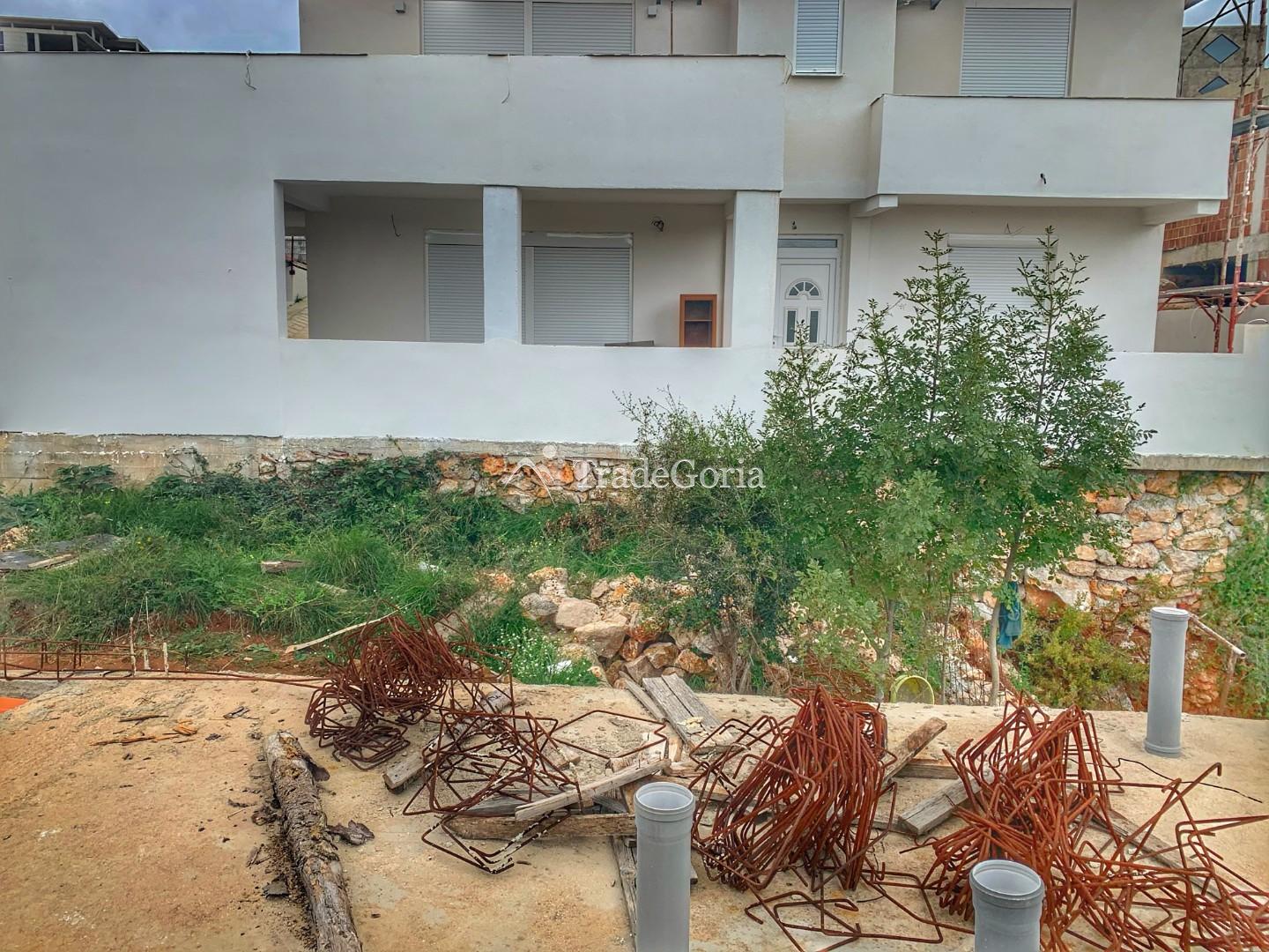 Angebot zum Kauf eines Hauses im Bau in Ulcinj