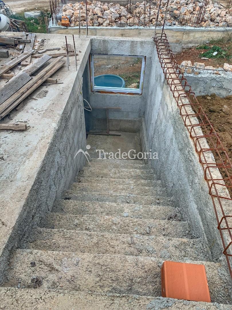 Angebot zum Kauf eines Hauses im Bau in Ulcinj