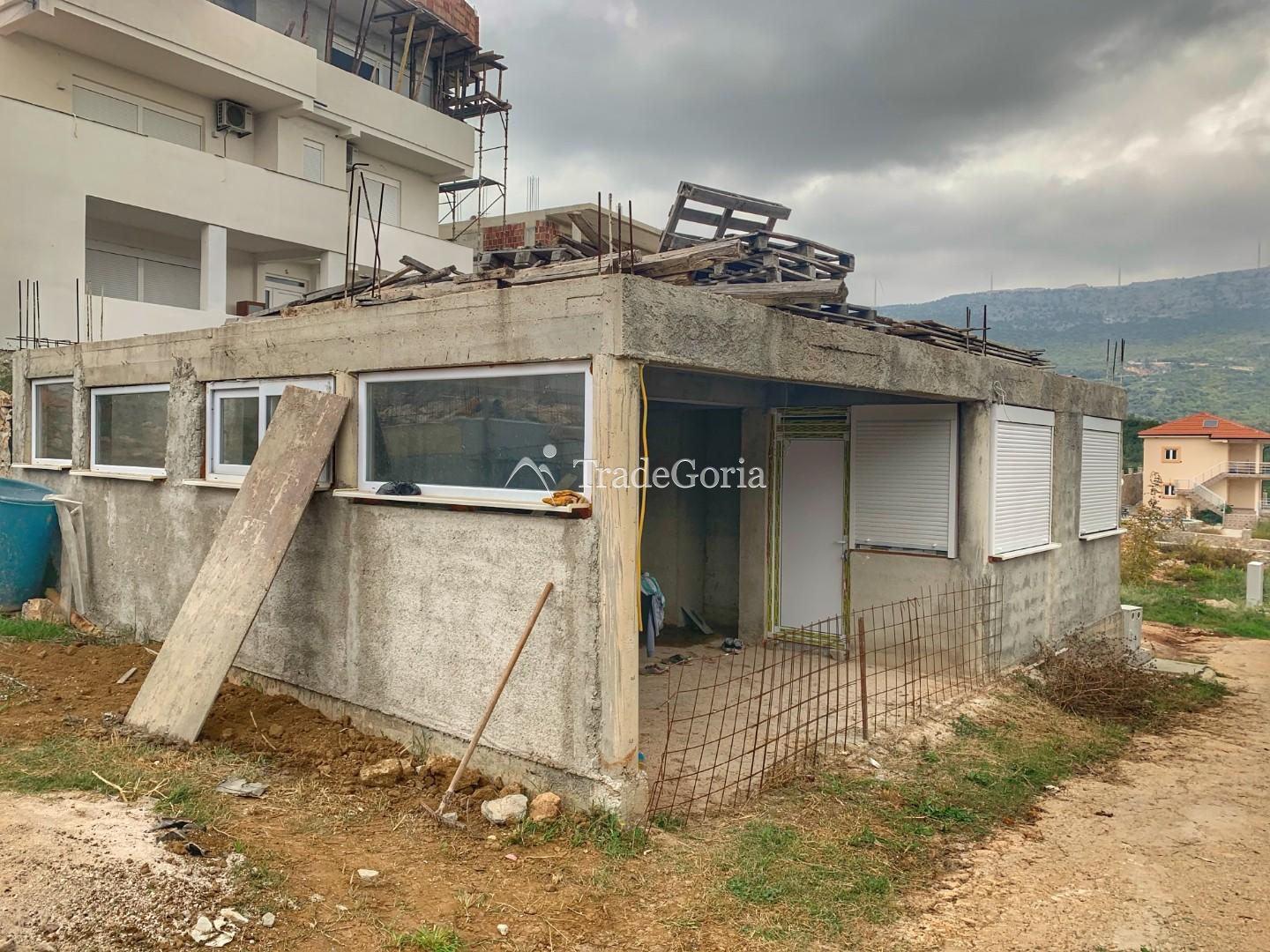 Angebot zum Kauf eines Hauses im Bau in Ulcinj