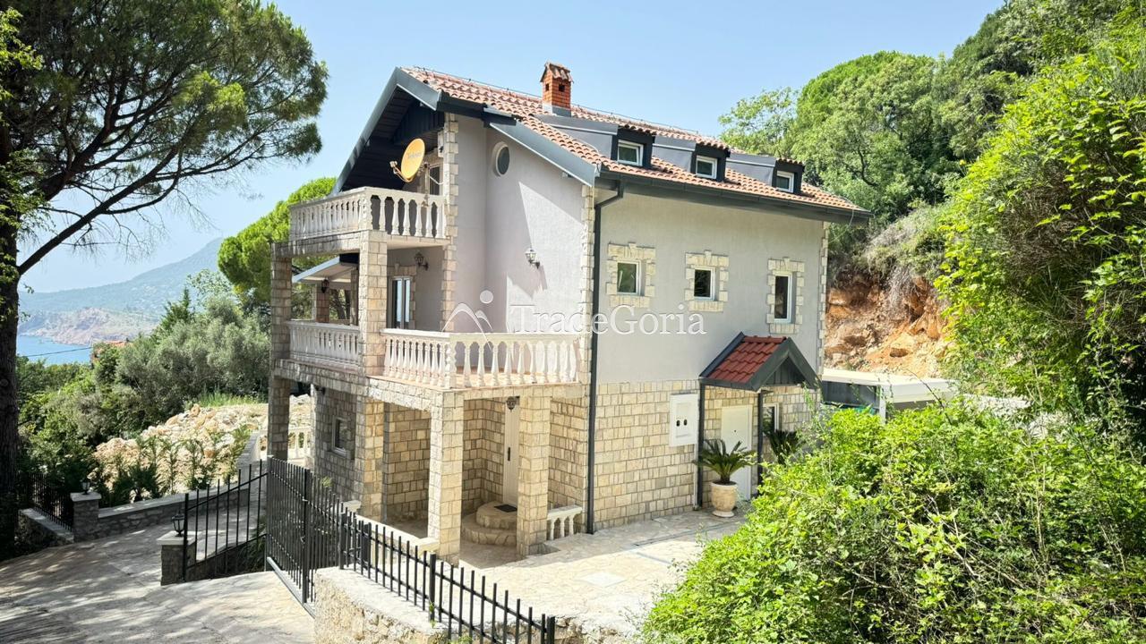 House for Sale in Barskaya Riviera, Ratats