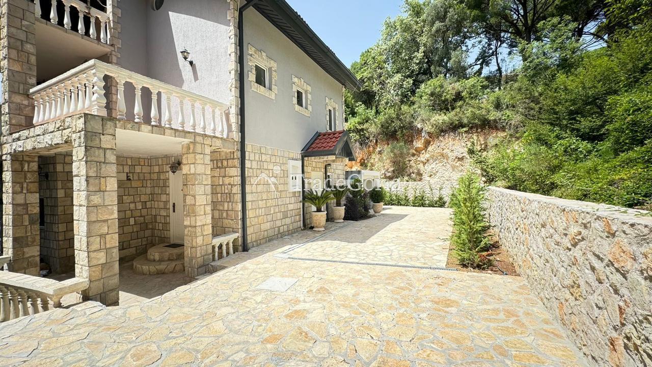 House for Sale in Barskaya Riviera, Ratats