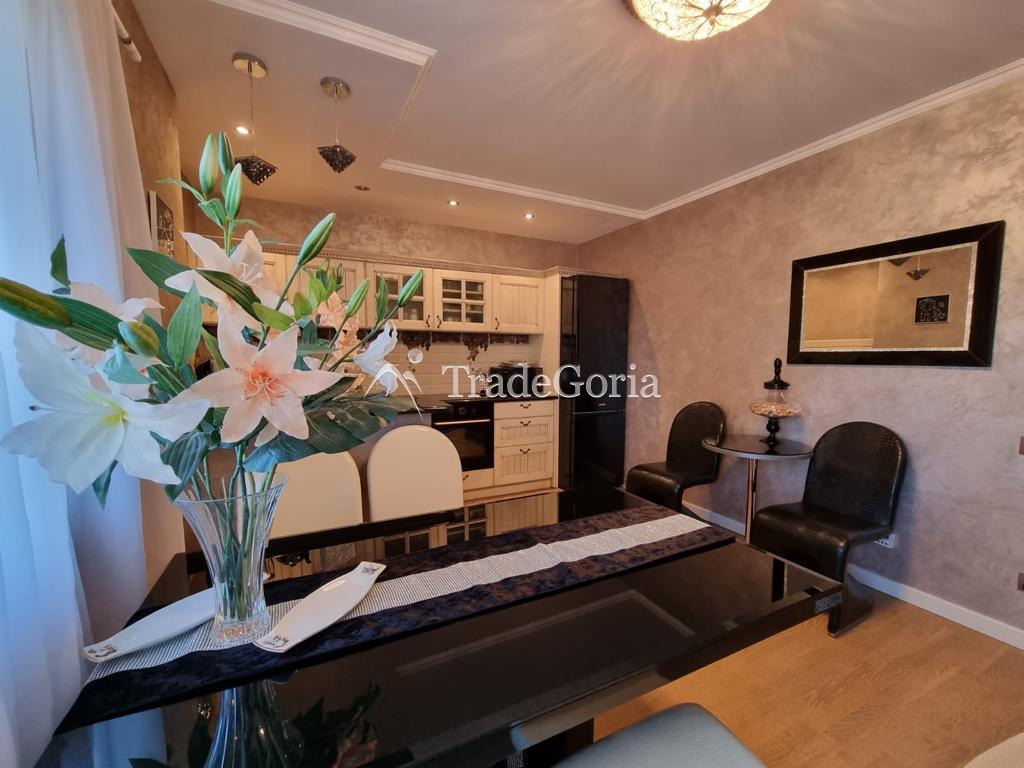 House for Sale in Tivat, Kalimanj District
