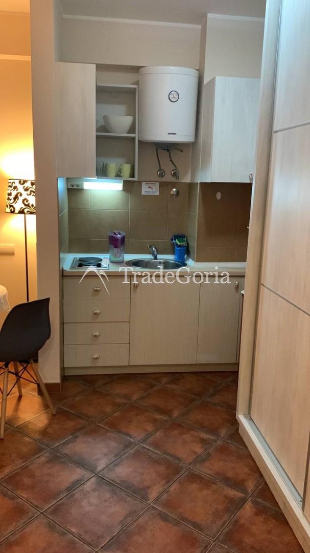 Na prodaju: Mini-hotel u Becicima sa 17 apartmana