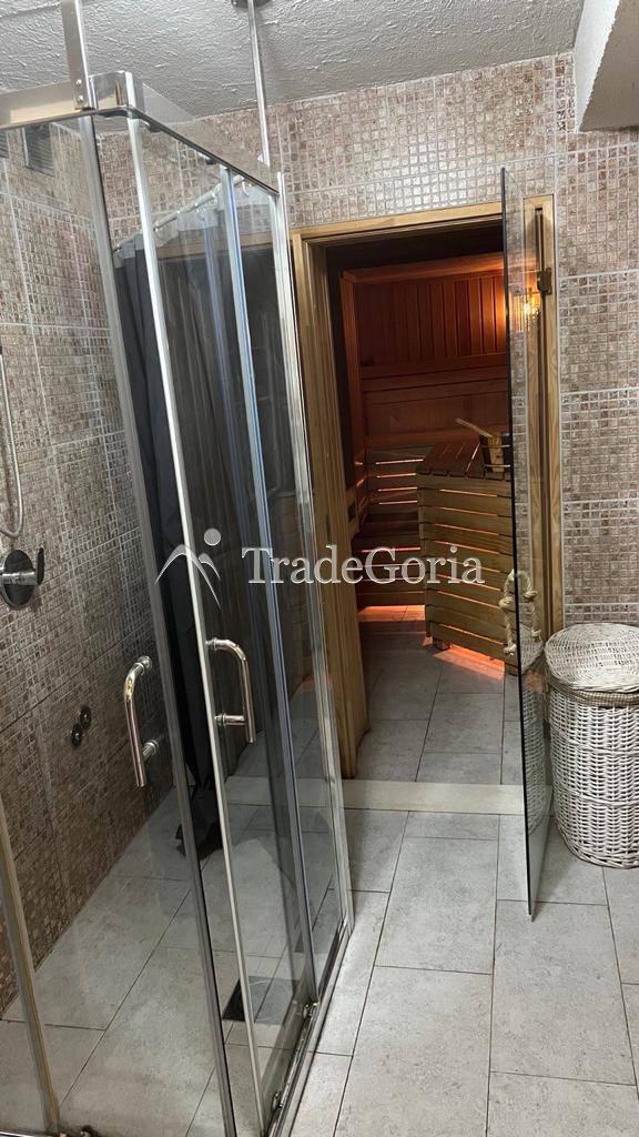 Na prodaju: Mini-hotel u Becicima sa 17 apartmana