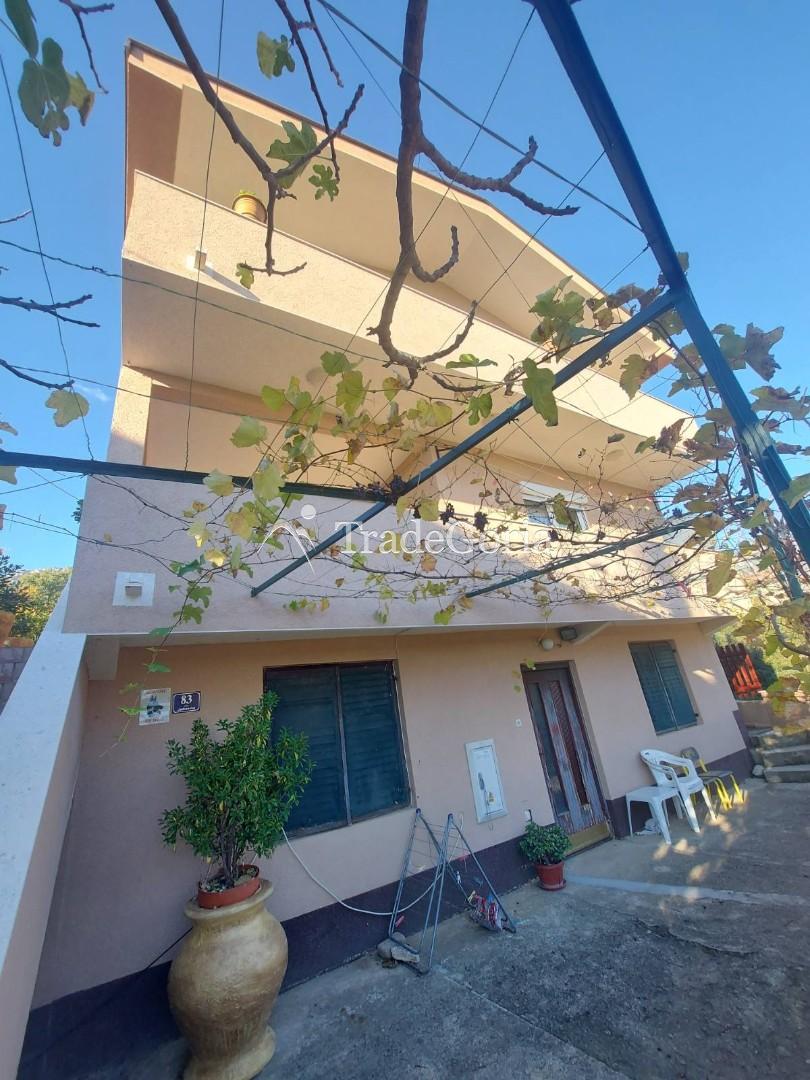 Zum Verkauf: Dreistöckiges Haus in Shushan, Barskaya Riviera