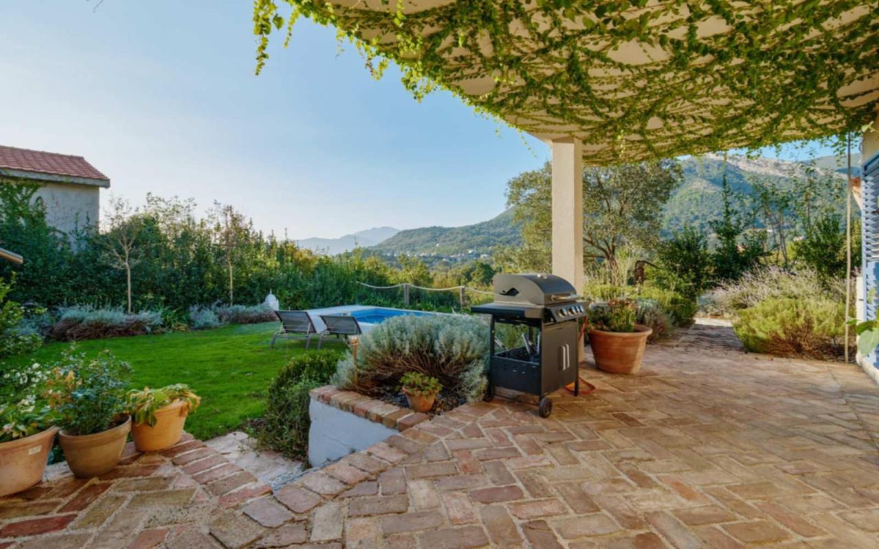 Premiumes Haus mit Meerblick in Kavac