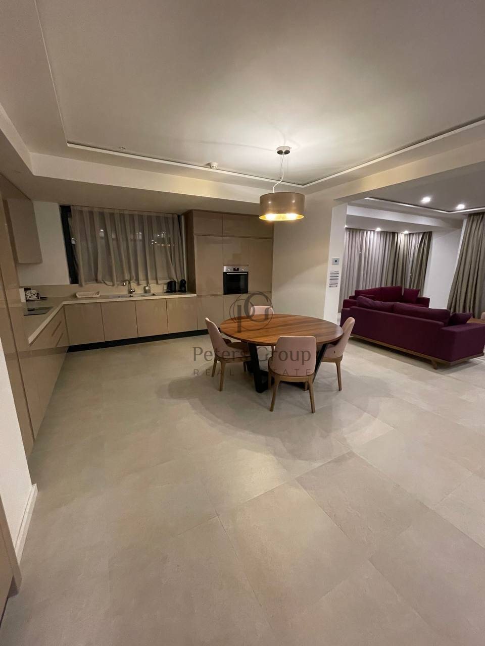Premium-Dreizimmerwohnungen vom Investor in einer Residenz am Meer