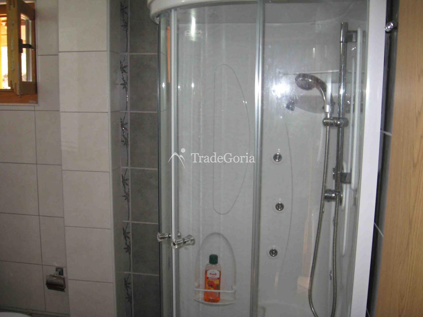 Haus zu verkaufen im Motichki Guy Bezirk