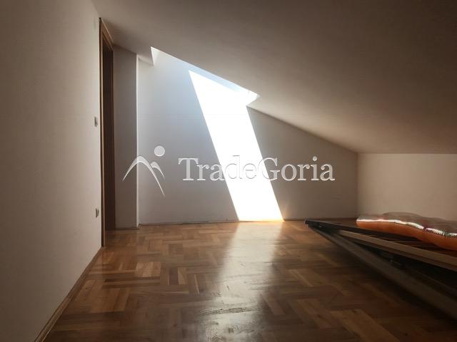 Продается квартира-дуплекс в Бечичи, 93 м2