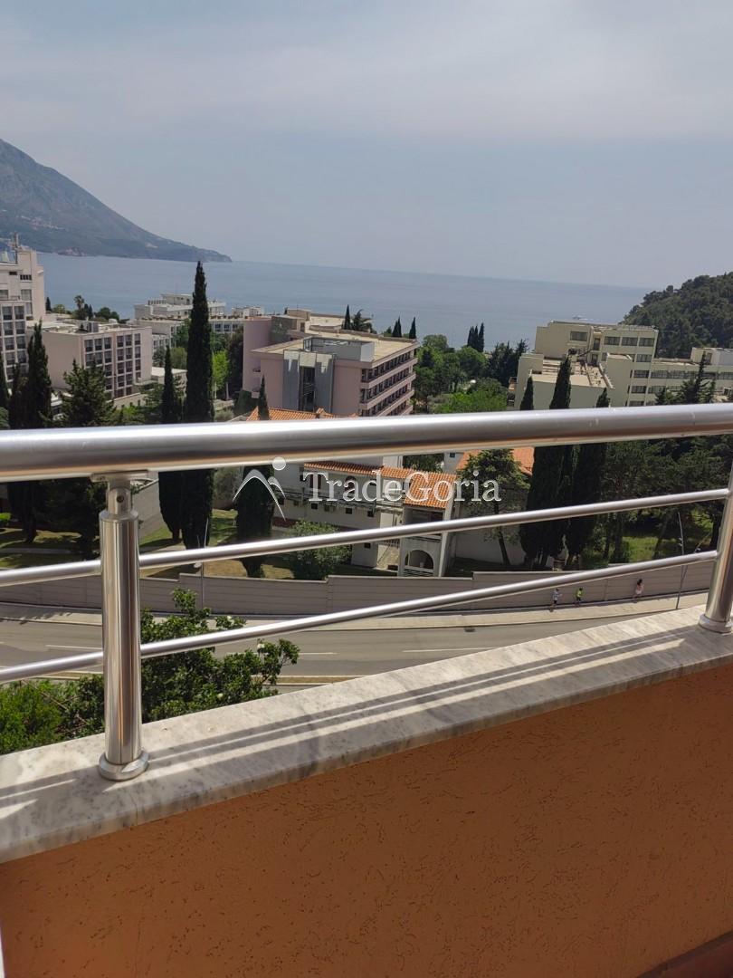 For Sale: Europa Lux Villa in Bechichi with Parking