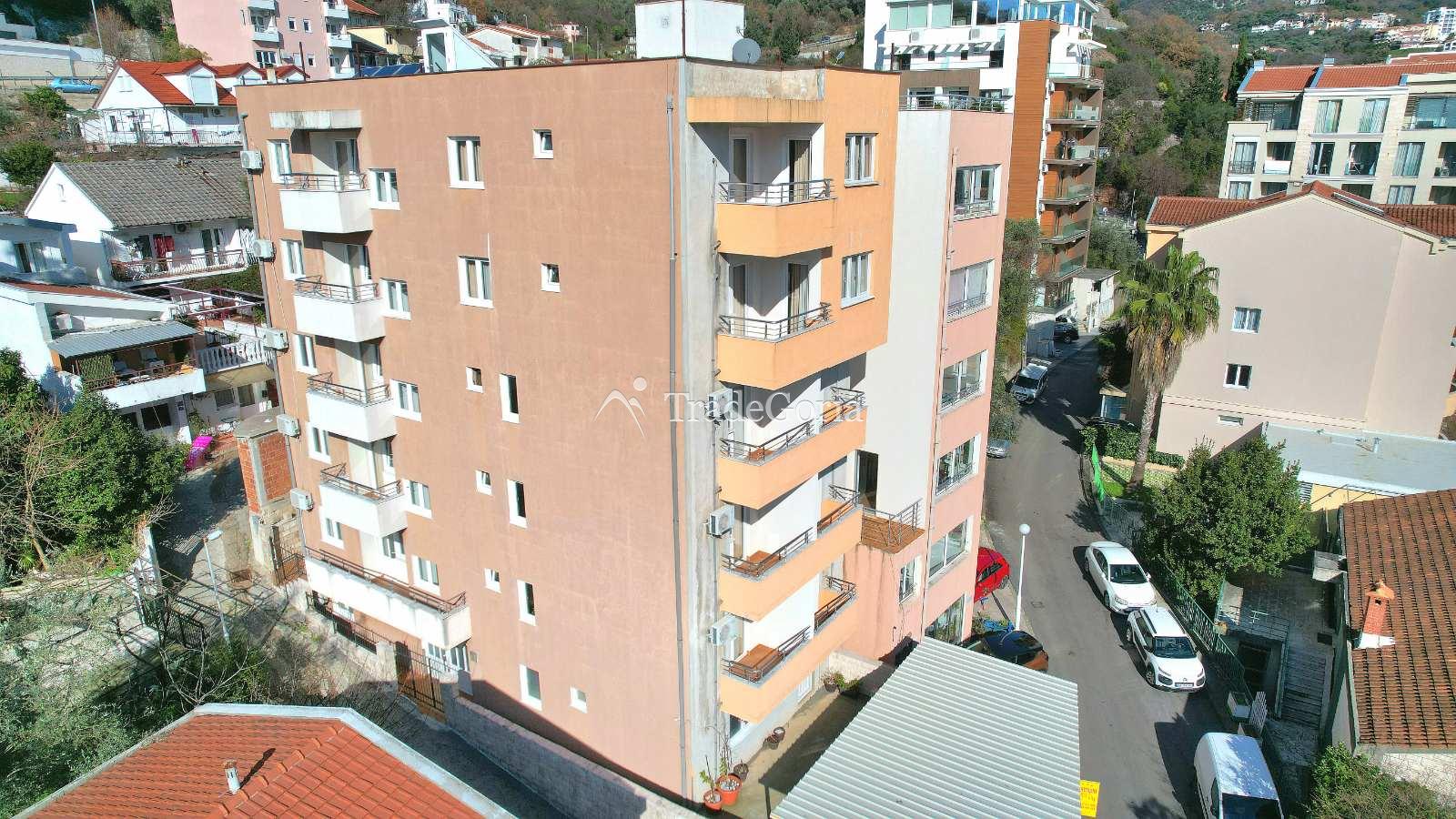 For Sale: Europa Lux Villa in Bechichi with Parking