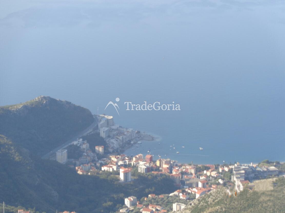 For Sale: New Three-Bedroom Apartment on the Seafront in Rafailovici