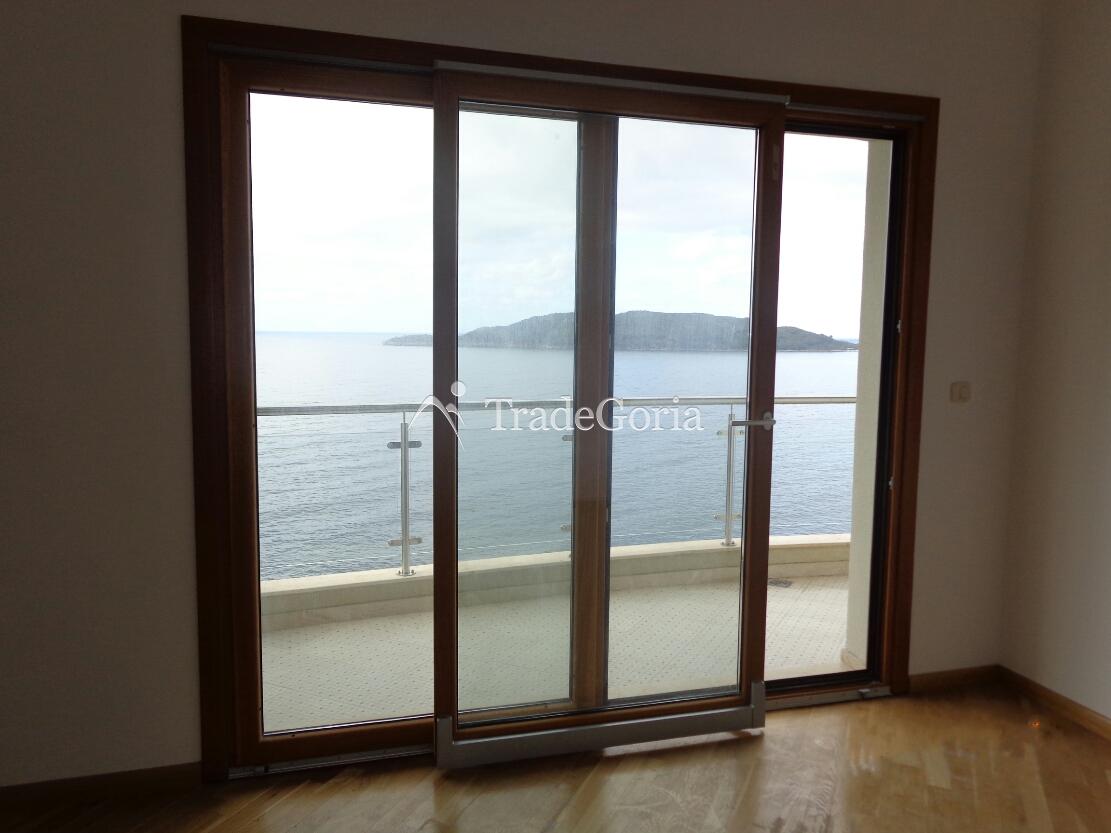 For Sale: New Three-Bedroom Apartment on the Seafront in Rafailovici