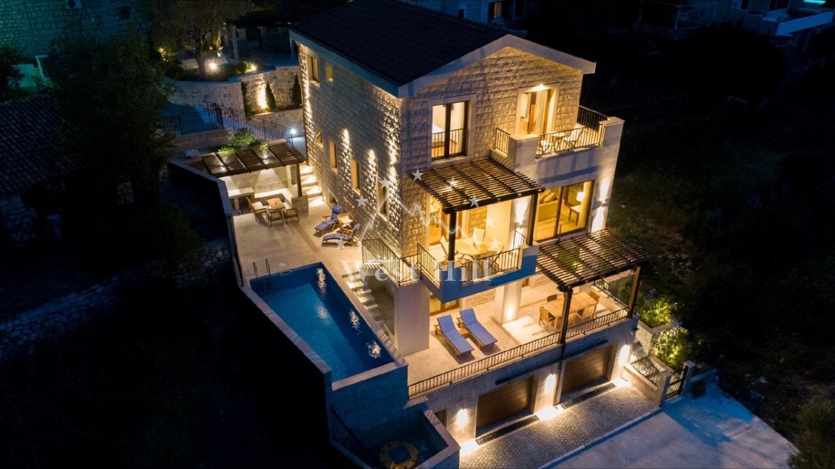 Villa for Sale in Rezevici, Budva, Montenegro - Object 4465