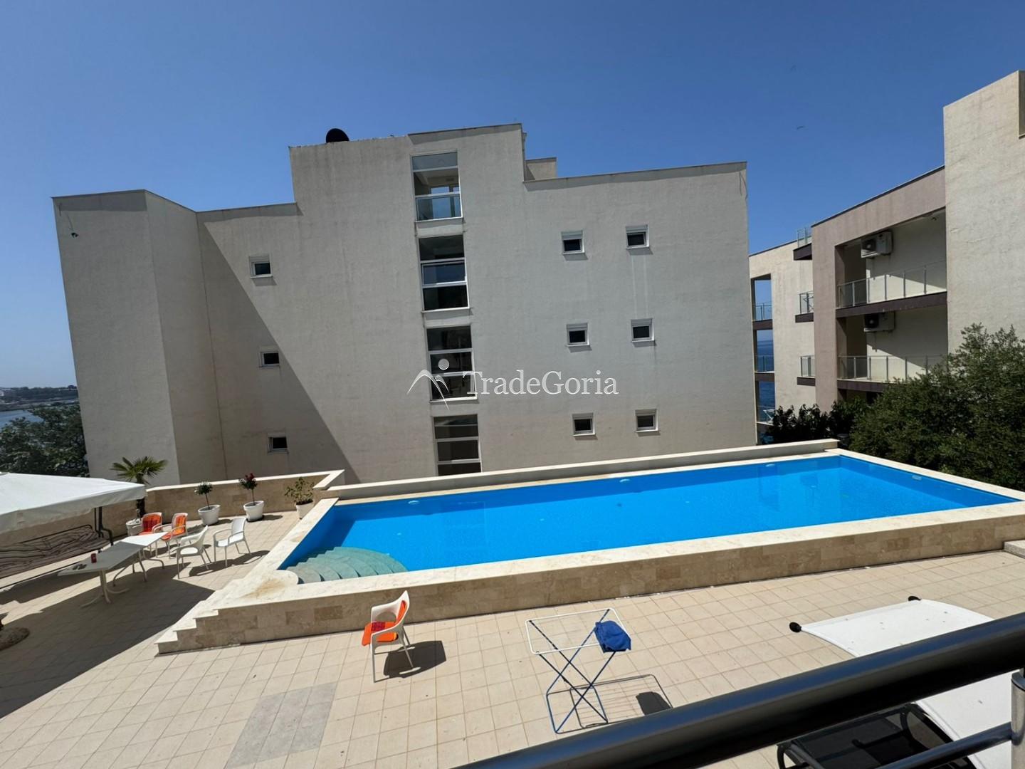 Apartment with 2 Bedrooms by the Sea in Dobra Voda with Pool