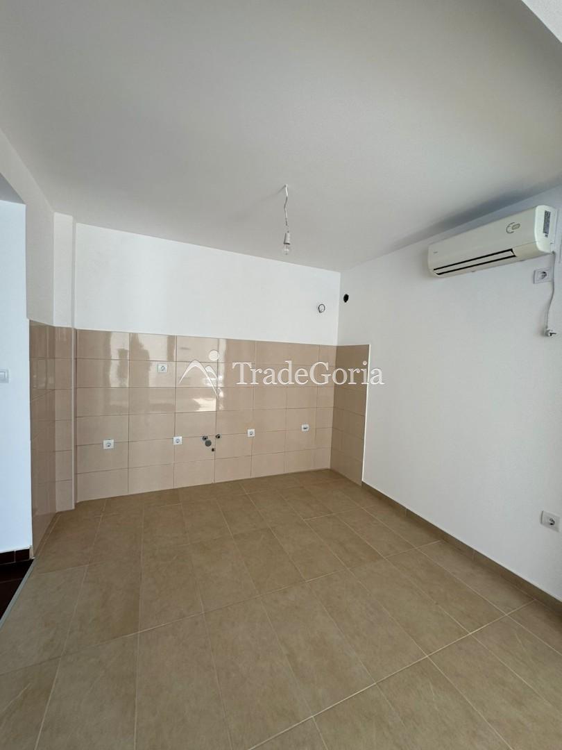 Apartment with 2 Bedrooms by the Sea in Dobra Voda with Pool