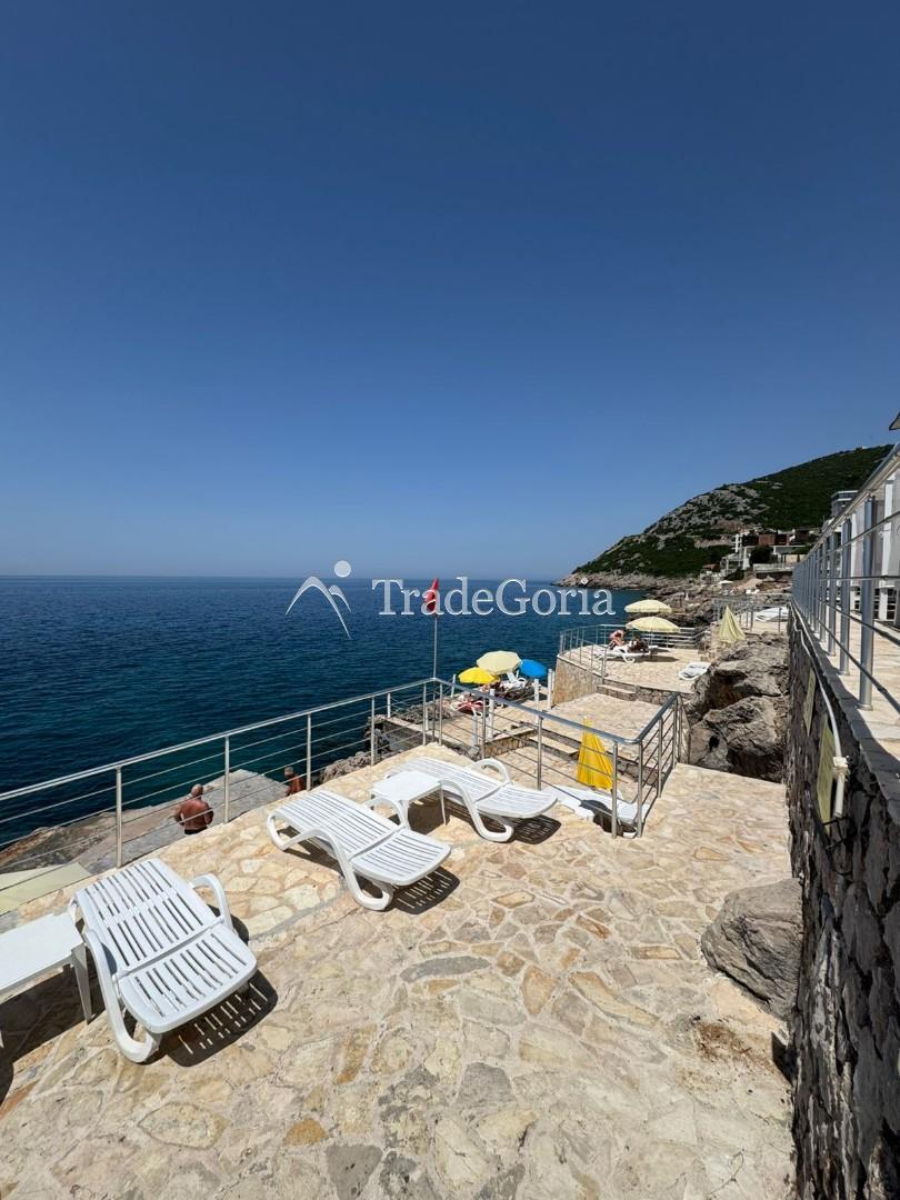 Apartment with 2 Bedrooms by the Sea in Dobra Voda with Pool