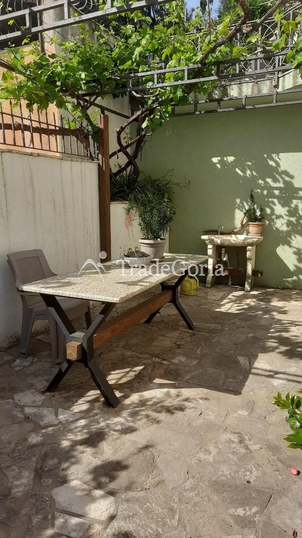 Udobna ku?a na prodaju u zelenoj oazi pored mora - Bar, Susanj