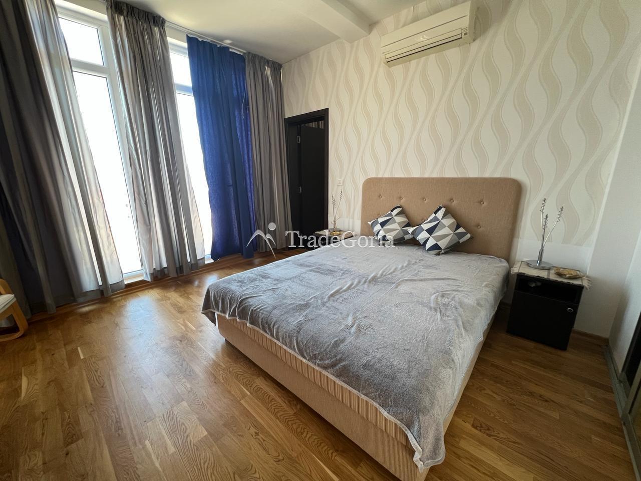 Продаётся вилла во второй линии от моря с большим участком 1046 м² в Утехе