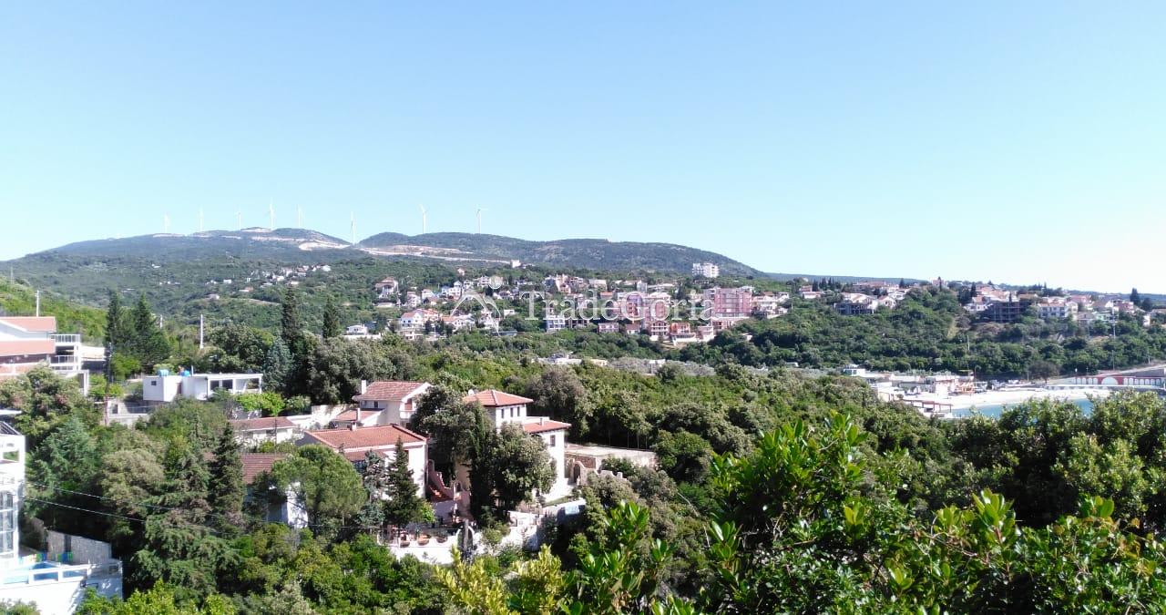 Two plots for sale in Uteha