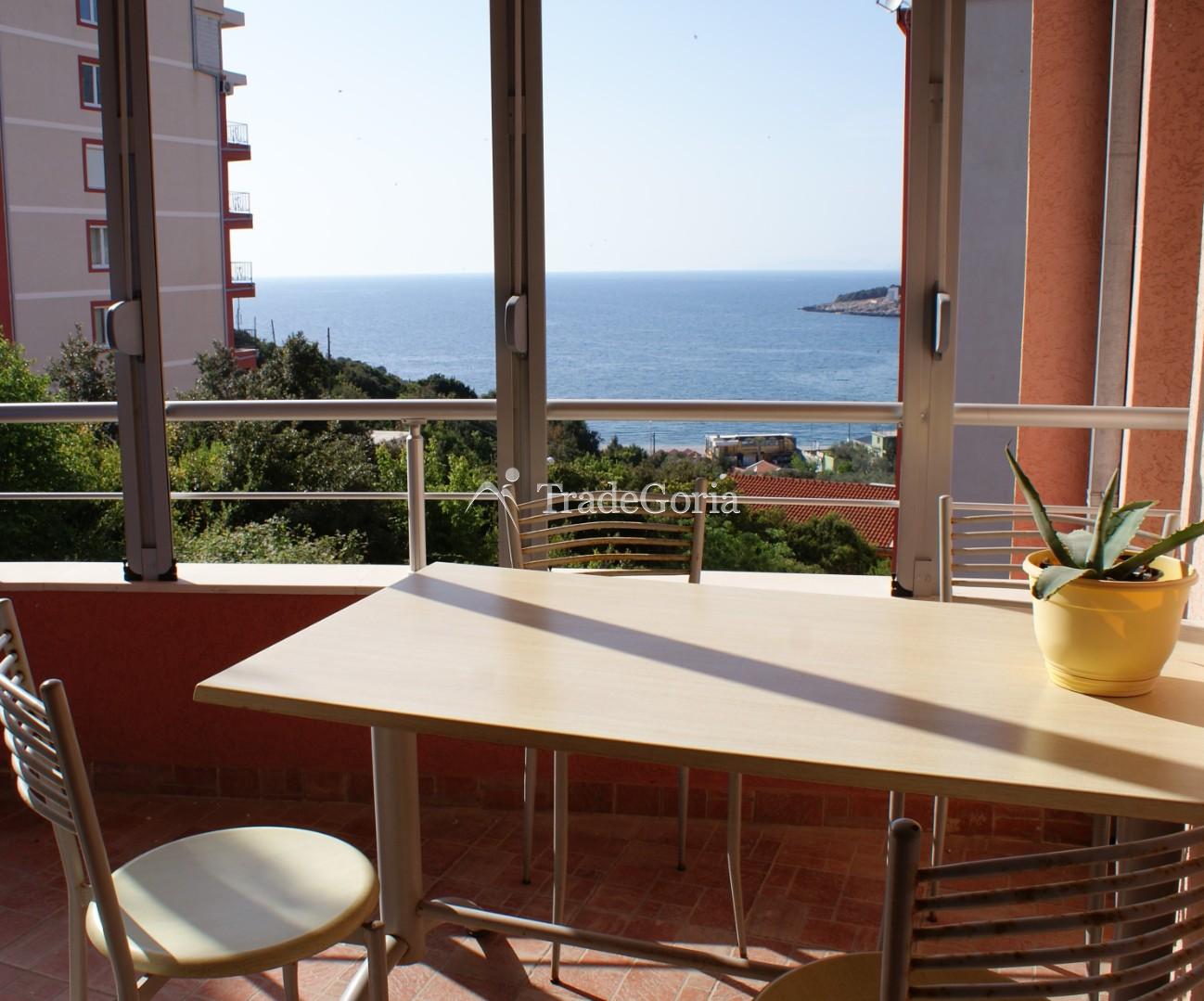 Sale of apartment in the quiet and cozy village of Uteha on the Bar Riviera.