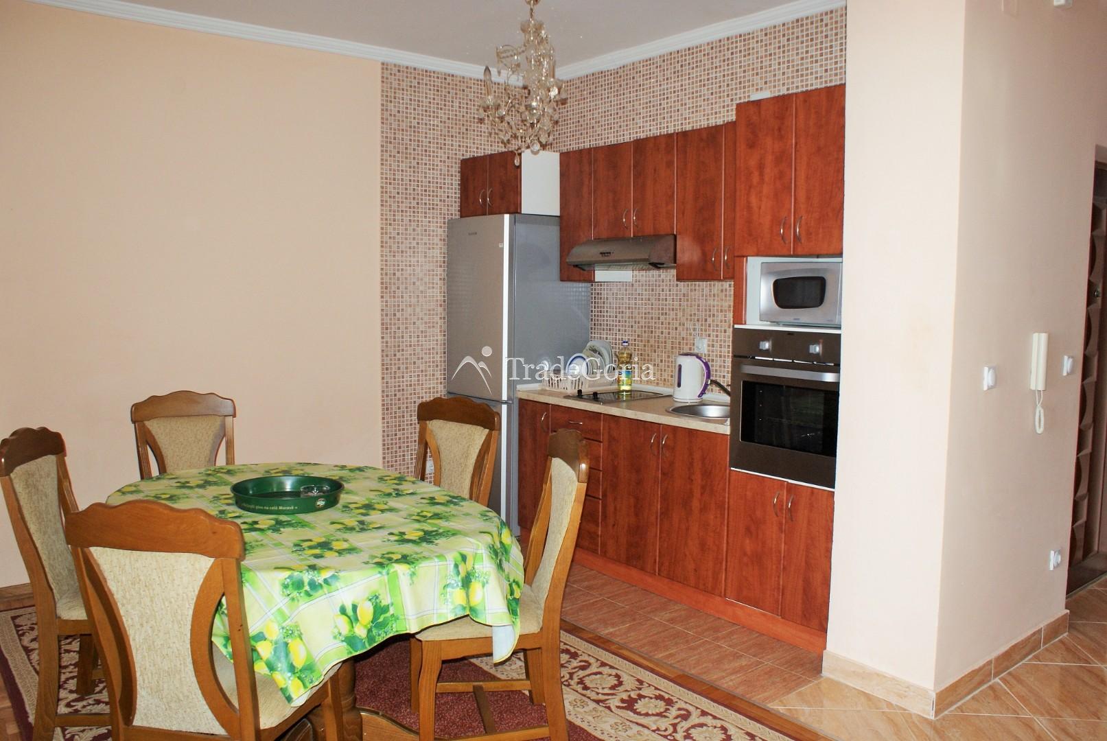 Sale of apartment in the quiet and cozy village of Uteha on the Bar Riviera.