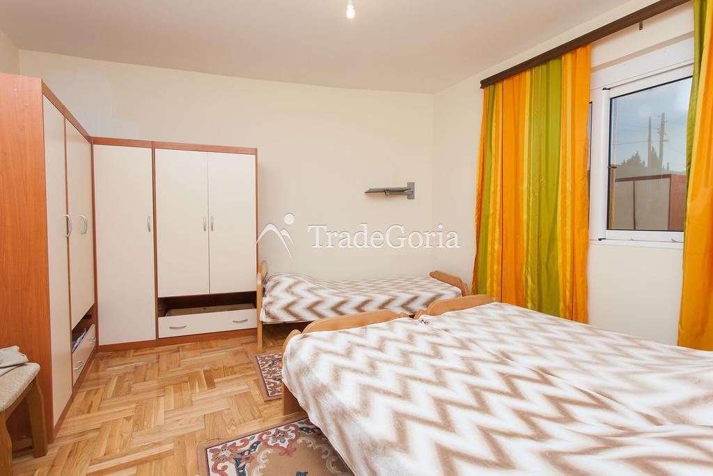 Sale of apartment in the quiet and cozy village of Uteha on the Bar Riviera.