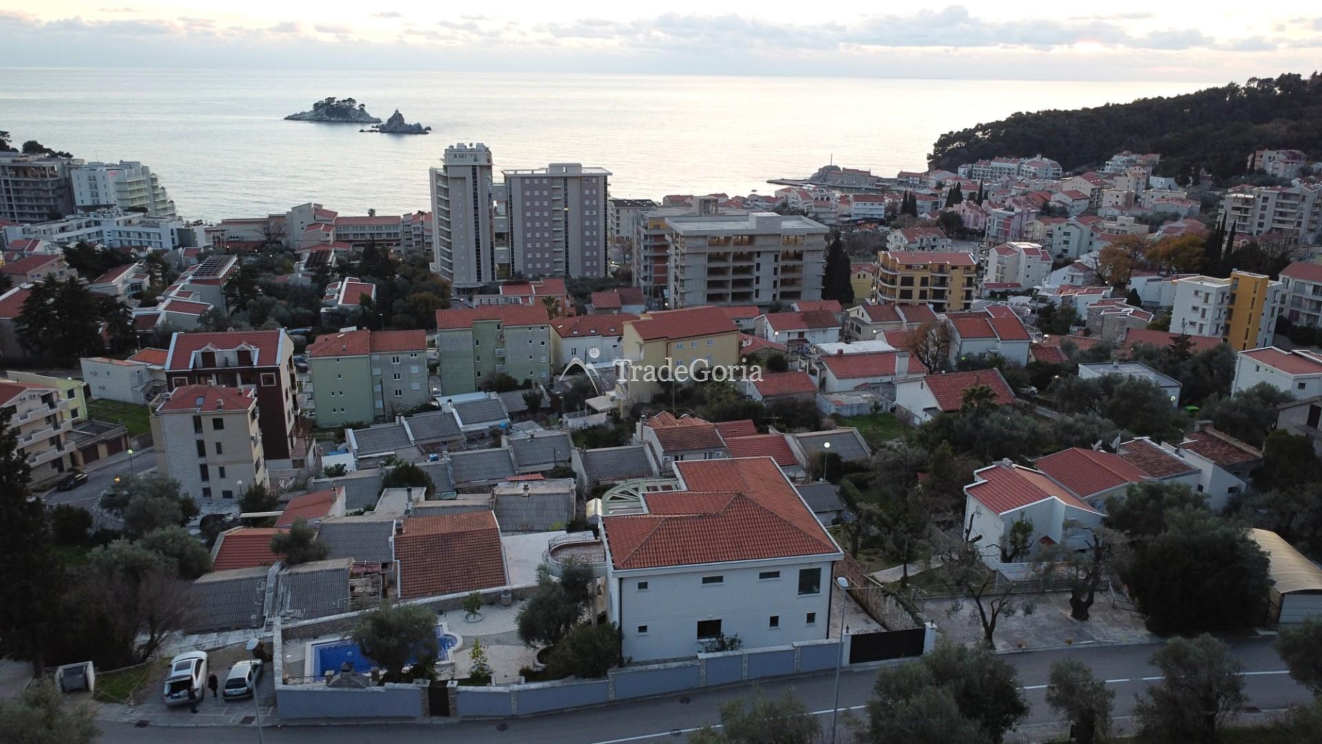 Sale of villa in Budva, Petrovac